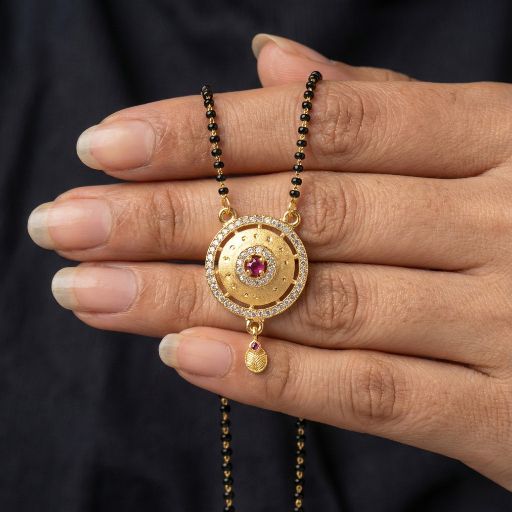 Embrace the peak of heritage-inspired luxury with this masterfully crafted jewelry set. Featuring a masterclass in traditional circular motifs and brilliant light-play, this piece offers a sophisticated "mandala-style" silhouette that serves as a radiant expression of timeless grace and commitment.